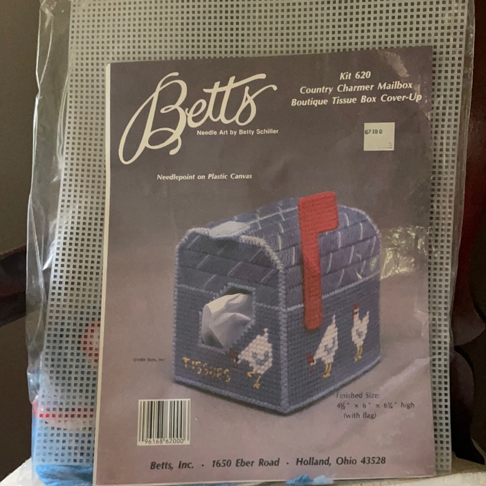 Vintage Betts needlepoint on plastic duck kit NWT